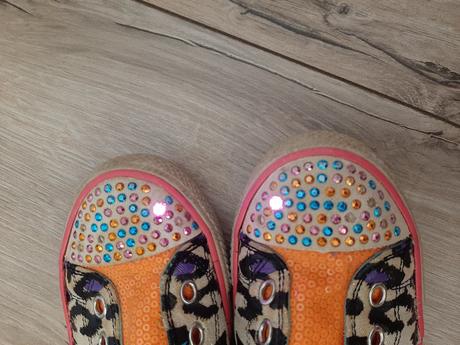Svetielkukúce tenisky skechers, skechers,35