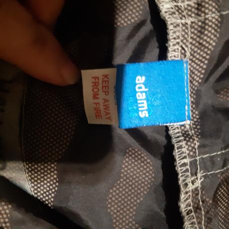 Chlapcenska vetrovka, adams,86