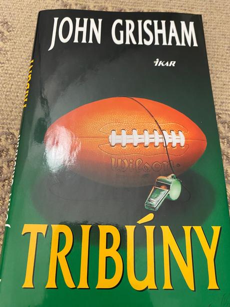 Tribúny john grisham,