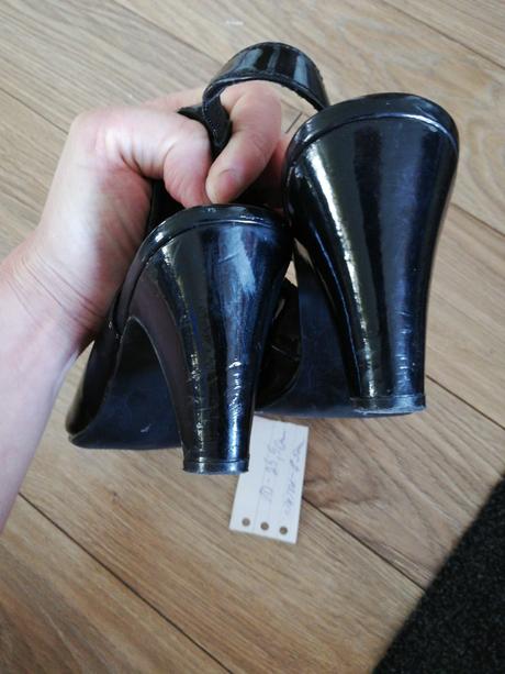 Čierne lakované lodičky, 38