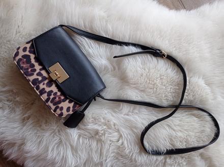 Hit roka kabelka c&a za zlomok ceny, c&a