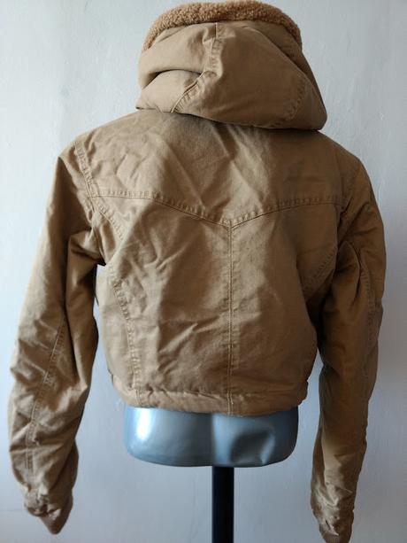 Krátka bundička, pull&bear,m