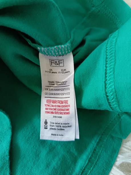 2x tricko, f&f,152