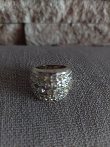 Set retiazka a prsteň bižu,