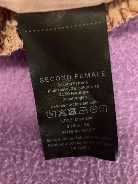 Sukňa second female, s