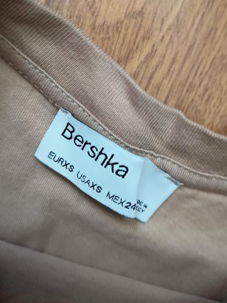 Šaty s vyrezmi na bokoch bershka, bershka,xs