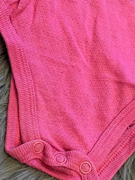 Dievčenské tielkové body tmavoružové, 62
