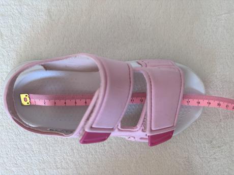 Adidas sandálky / šľapky na leto aj na plaváreň, adidas,31