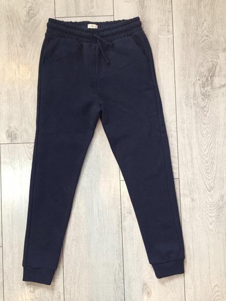 Chlapčenske teplaky 9-10 rokov, f&f,140