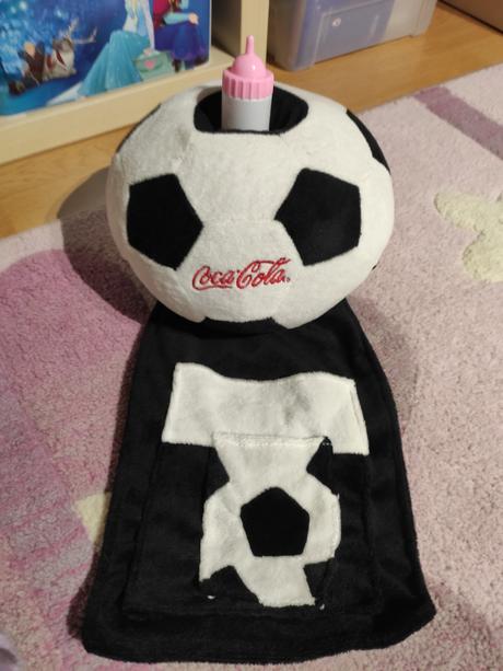 Plyšová futbalová lopta - doplnok do izby,