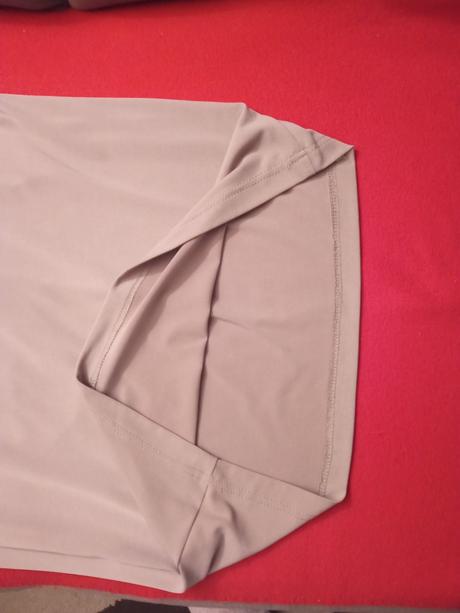 Elastické elegantné šaty, m