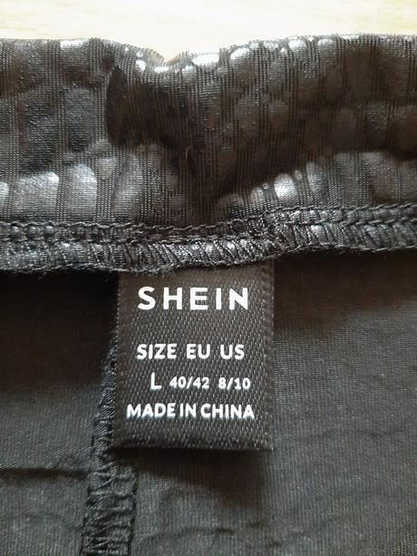 Čierna lesklá mini sukňa, m
