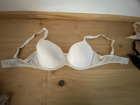 Biela podprsenka kinga, 85c