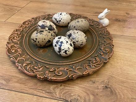 Veľké prepeličie škvrnité vajíčka,