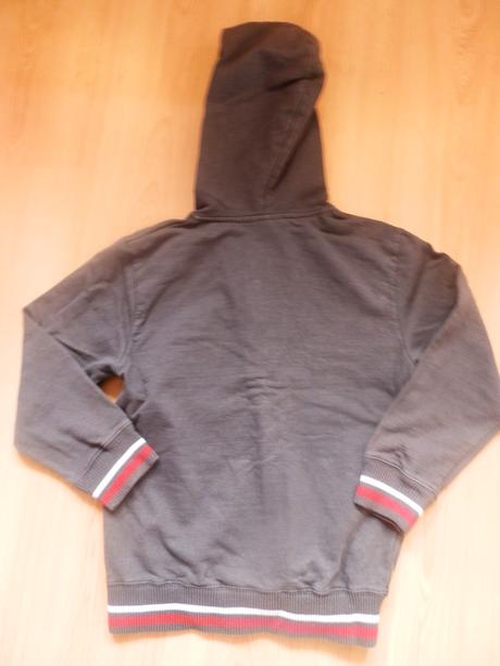 Mikinka s kapucou, dopodopo,128