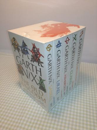 Garth nix the old kingdom nau21, 