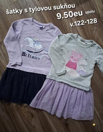 Šaty s tylovou sukňou, 122