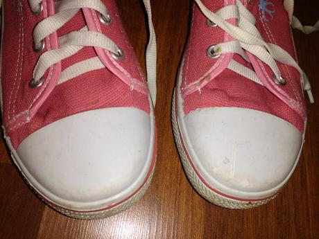 Členkové tenisky, 34