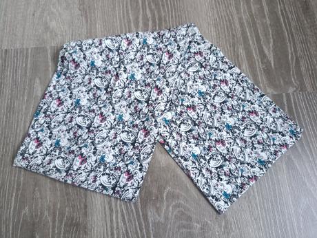 Nákrčník monsterky, c&a