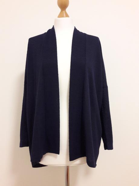 Predĺžený tenky sveter tmavomodry, reserved,s