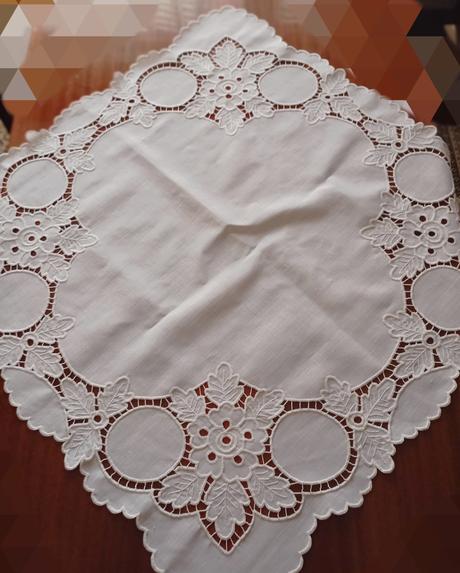 Súprava obrusov richelieu, 