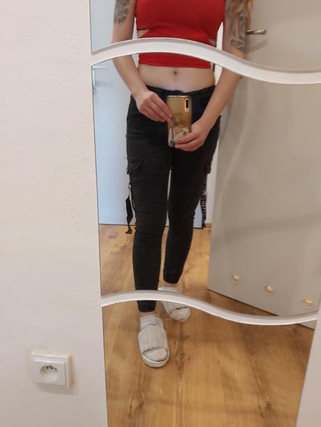 Čierne nohavice., 26