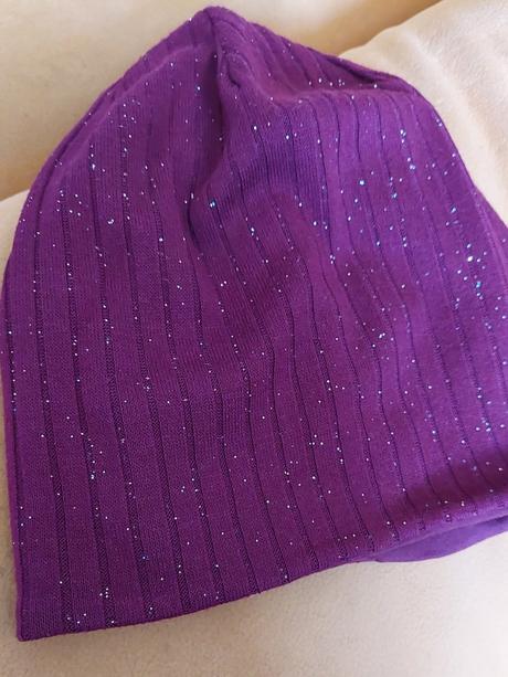 Dievcenska ciapka bordo s trblietkami, reserved,m