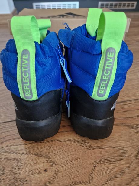 26sch_vyteplene adidas, adidas,35