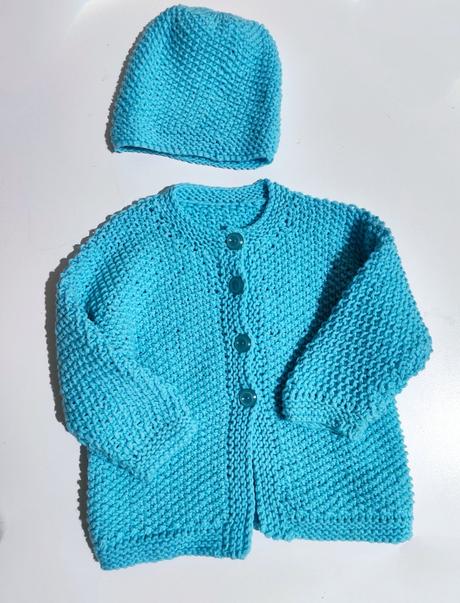 Handmade set svetrík a čiapočka, 86