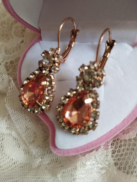 Nausnicky s kamienkami,