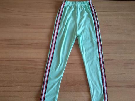 Legíny/tenké tepláčky, 122