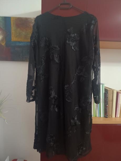 Spoločenské šaty, 46