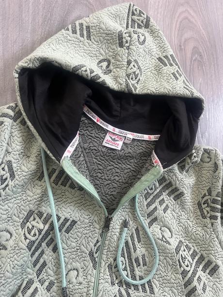 Tepláková súprava ea, 134