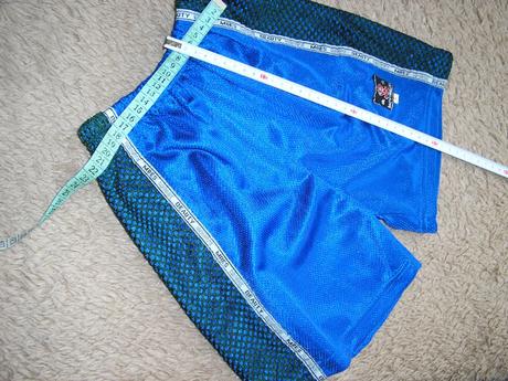 1239. krátke nohavice, 146