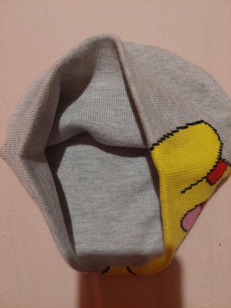 Pikacu ciapka siva, zimna, h&m,122