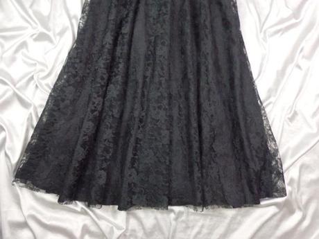 Luxusné čipkované šaty s bolerkom, m