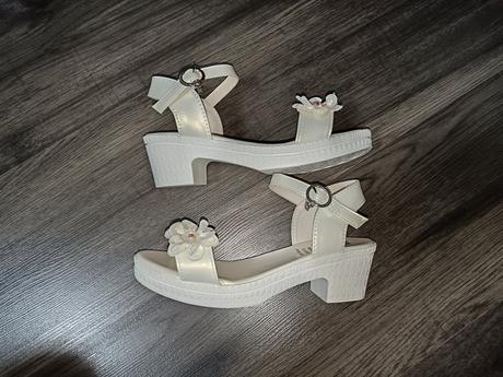 Topánky, sandálky č. 35, 35