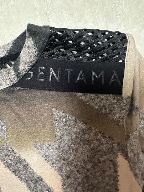 Pekné vzorované šaty s vreckami zn. magenta, l / m