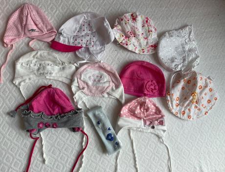 Novorodenecke čiapočky cca od 2-3 mesiaciv, 50