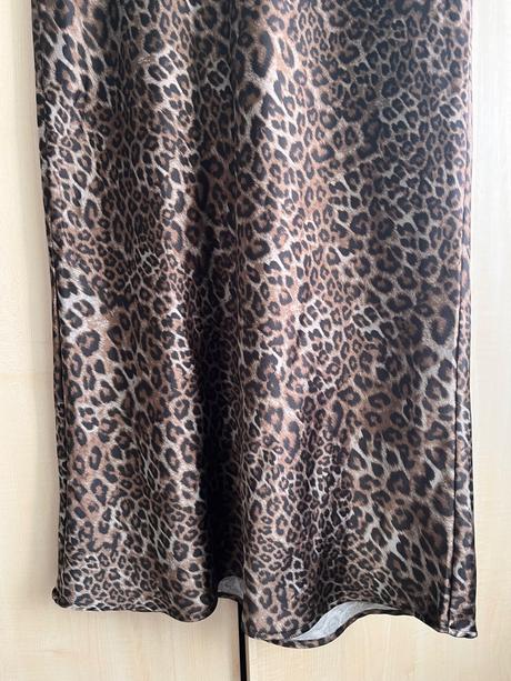 Midi sukňa zo saténu, tezenis,m