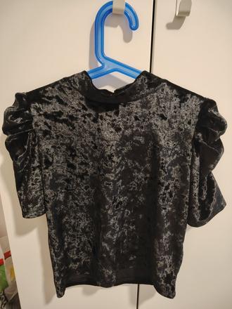 Krásny zamatový top, reserved,134