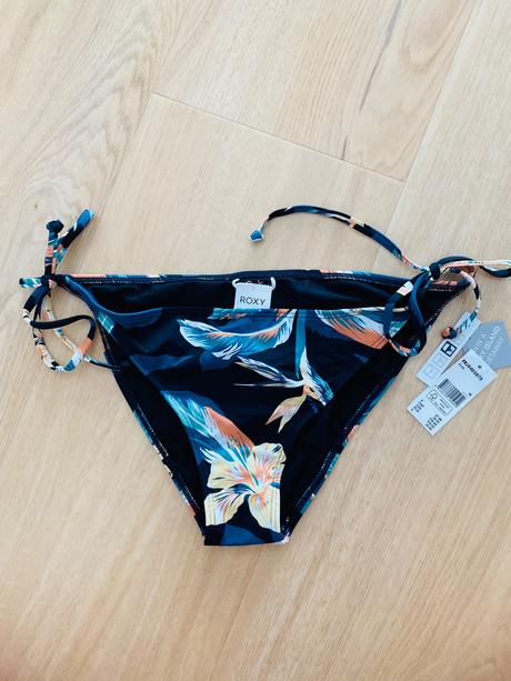 Roxy bikiny kvetinky nove s visackou, roxy,m