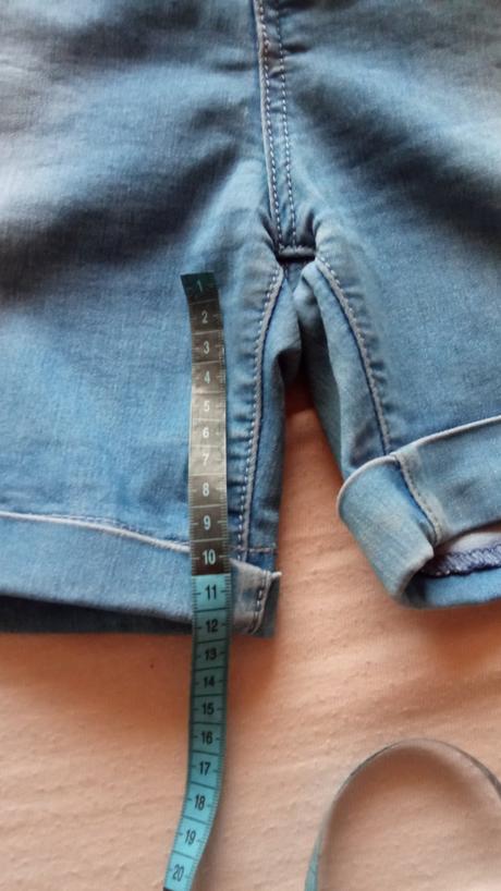 Dámske kraťasy, 36