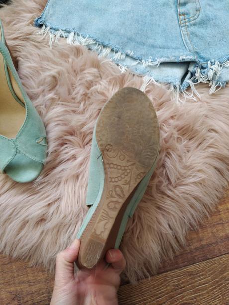 Slabo zelené sandálky, 41