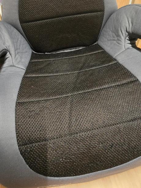 Podsedák s isofixom, 