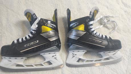 Korčule bauer supreme veľ 5, bauer,38