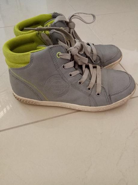 Prechodne chlapcenske topanky, baťa,36