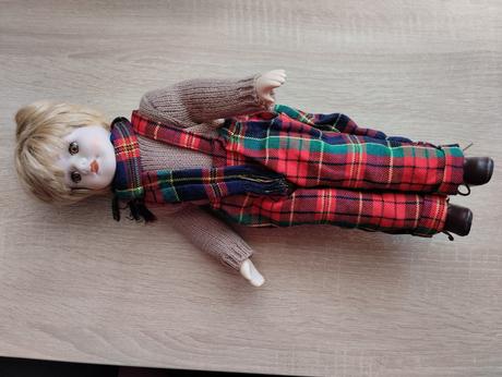 Porcelanova babika 3, 