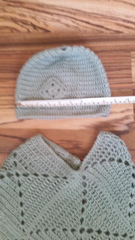 Detske ponco a ciapka, 104