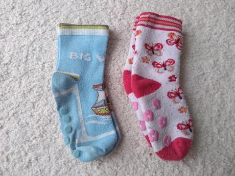 2 x protišmykové ponožky, 68